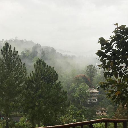 Turn View Resort Ела Екстериор снимка